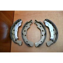 fékpofa szett Swift 2003-ig  ABS, Sedan 97-től (53200-80EC0) Brembo 