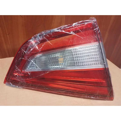 hátsó lámpa SX4 S-Cross bal (belső, ajtón lévő) 36274-64R00, 36274-64R01,  gyári