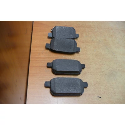 fékbetét garnitúra hátsó Swift 2010-től, S-Cross 2015-, Vitara 2015-,  55800-61M00, Brembo
