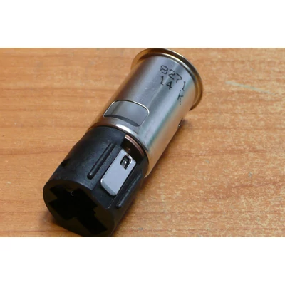 szivargyújtó aljzat foglalat adapter, 39410-86G01