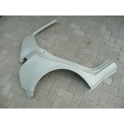 sárvédő hátsó Swift 2005-, 5 ajtós jobb, gyári.  64111-63J00-P32   