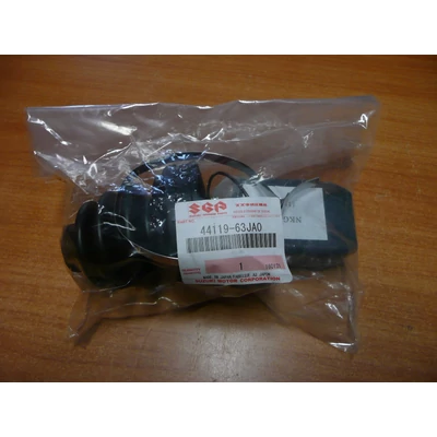 féltengely porvédő gumiharang szett, belső, hátsó 4WD Swift 2005-    44119-63JA0   gyári  