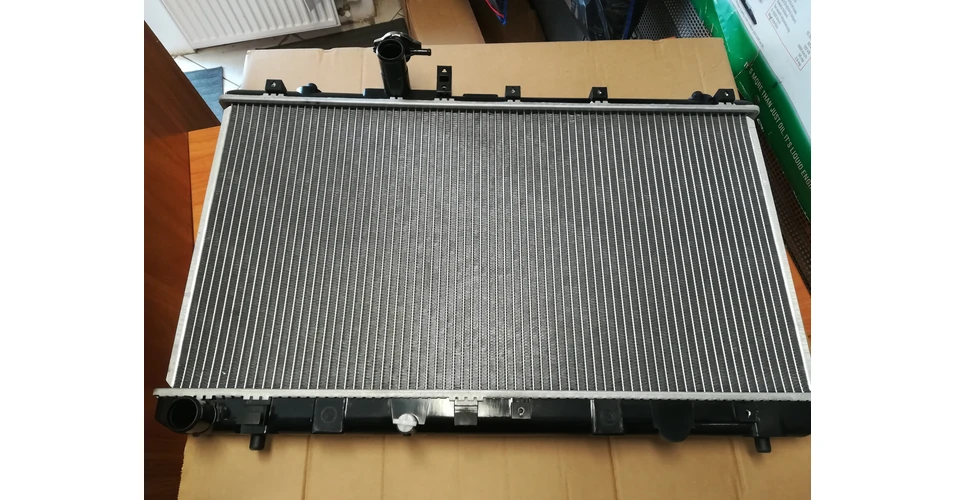 vízhűtő radiátor, hűtő SX4 benzines kézi váltós 17700-79J00, Nissens ...