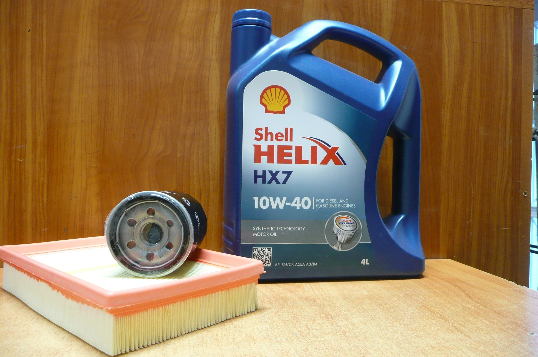 szervíz csomag szett olajcsere készlet Swift 2005-2010 1.3-1.5 benzin,  Shell 10W40 4l.+ szűrők