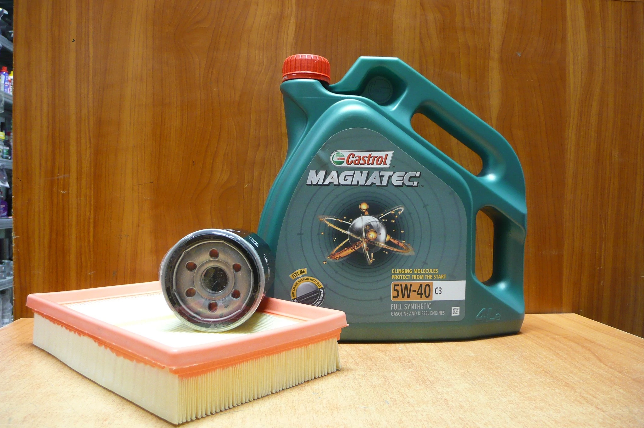 szervíz csomag szett olajcsere készlet Swift 2005-2010 1.3-1.5 benzin, Castrol 5W40 4l.+ szűrők