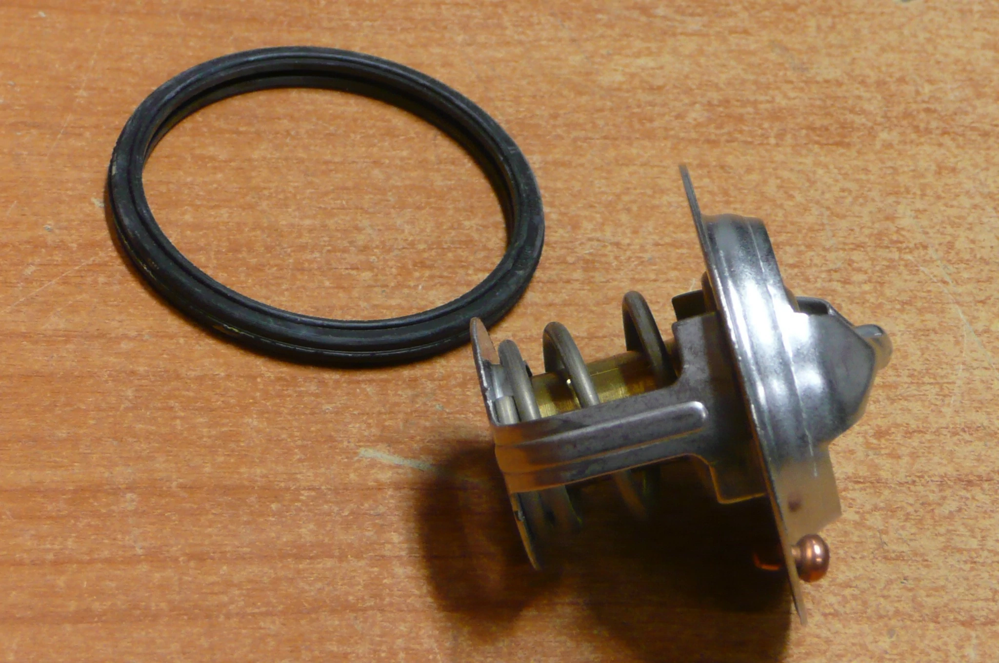 termosztát Ignis, Swift 2005-, SX4,  tömítéssel Motorad 17670-65D00