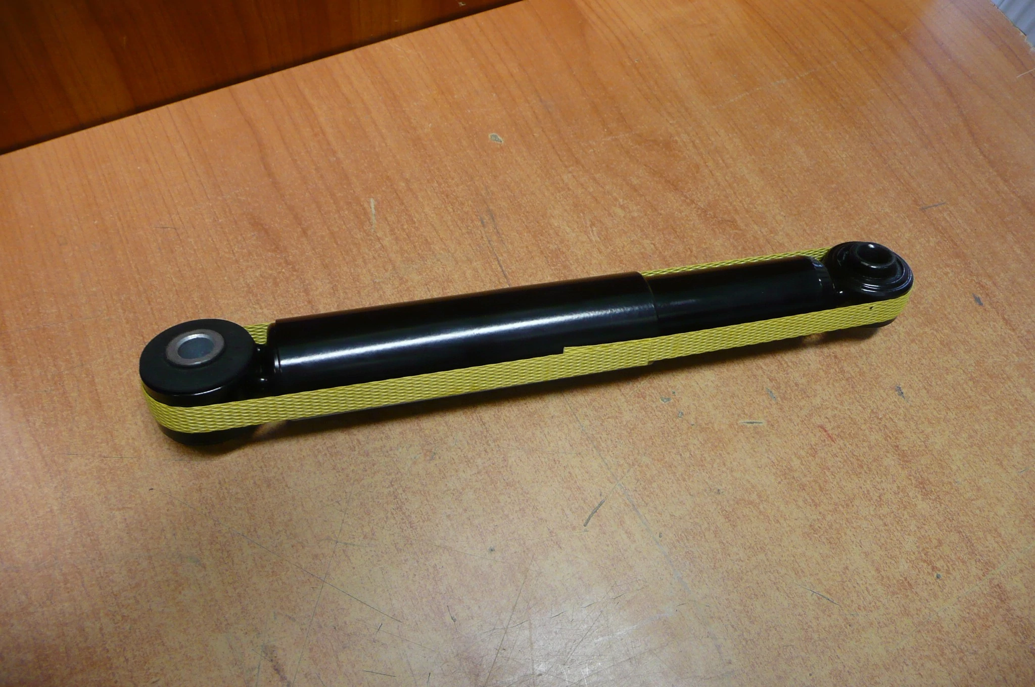 lengéscsillapító hátsó Ignis 41800-86G10, Német-Würtb.