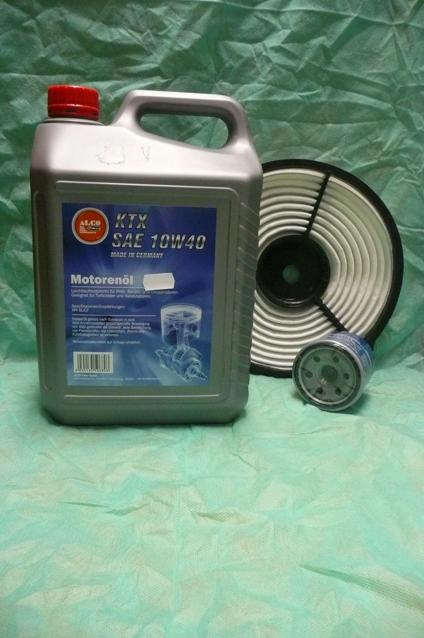 szervíz csomag szett olajcsere készlet Swift 1.0, 1.3 (8V) 2003-ig: Alco 10W40 4l. olaj + olajszűrő + levegőszűrő